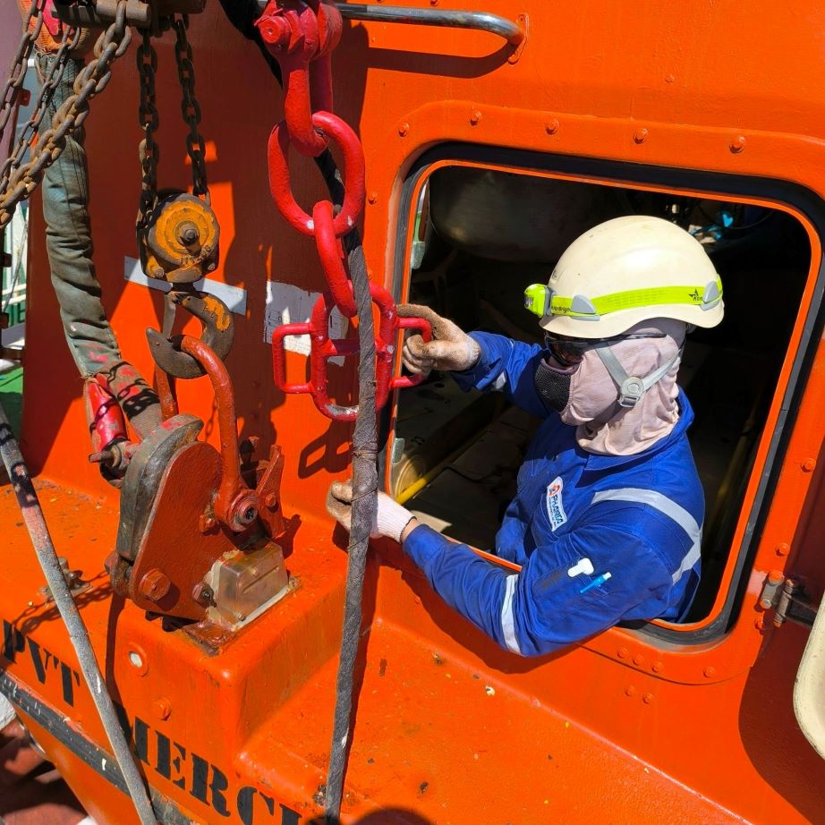 Lifeboat hook service
