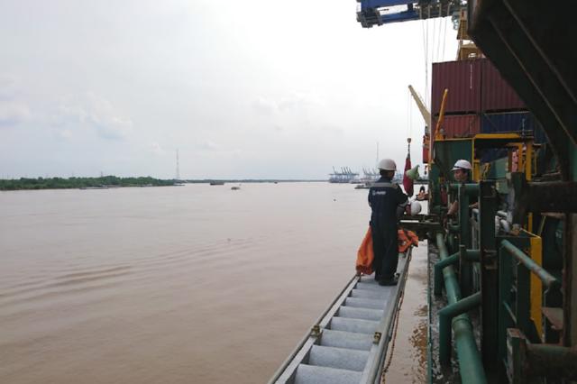 Gangway Ladder Load Test