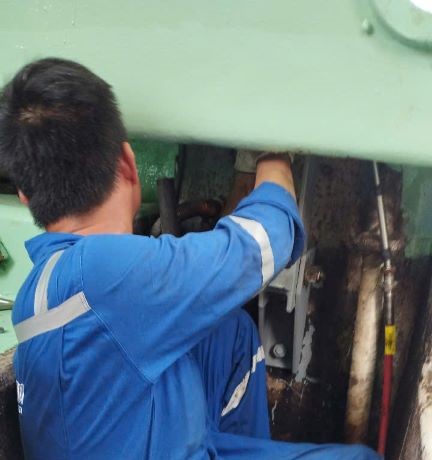 Lifeboat hook inspection